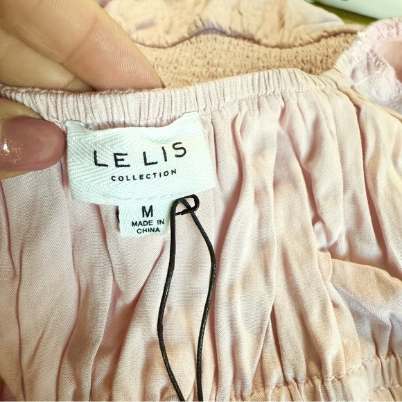 Le Lis pink short puff sleeve smock dress NWT size Medium - Picture 10 of 11